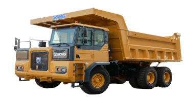 Трехосный карьерный самосвал XDR80T