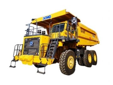 Трехосный карьерный самосвал XDR100T