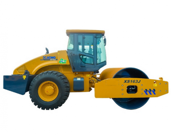 Грунтовый каток XS163J