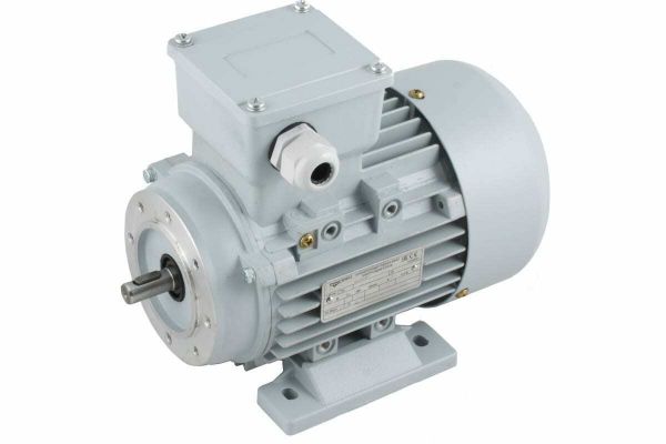 Электродвигатель трёхфазный асинхронный INNORED (1.1 кВт 1400 об/мин) 140"24мм, на лапах, схема включения "звезда"/"треугольник" (380В/220В), IP55 RM90S-4 B34