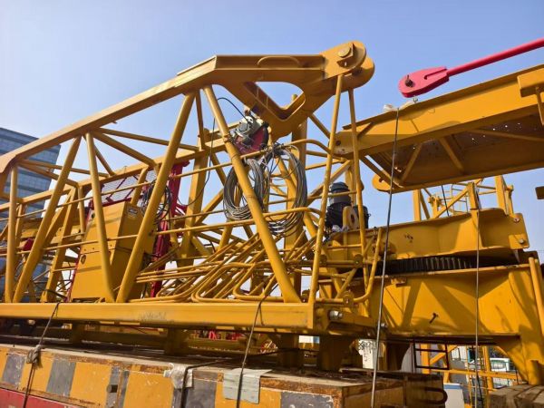 Башенный кран XCMG QTZ125